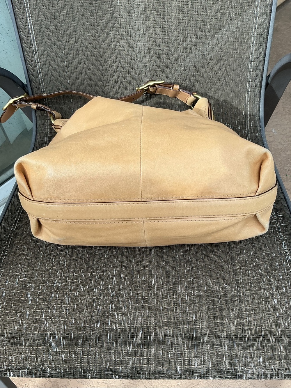 Coach Vintage Camel Tan Leather PEYTON Shoulder Bag 14502 - Picture 4 of 11